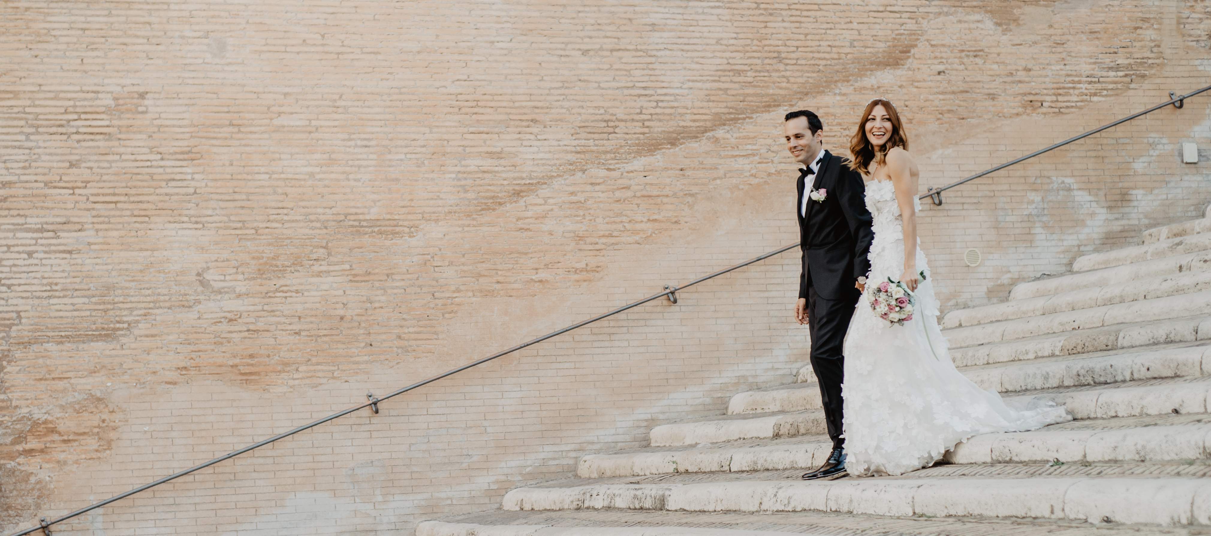 Discover the most charming wedding locations of Italy. Choose your wedding destination from a list of popular wedding locations in Italy.